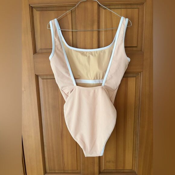 New LainSnow Ocean Isle One Piece Swimsuit Champagne - Picture 5 of 8